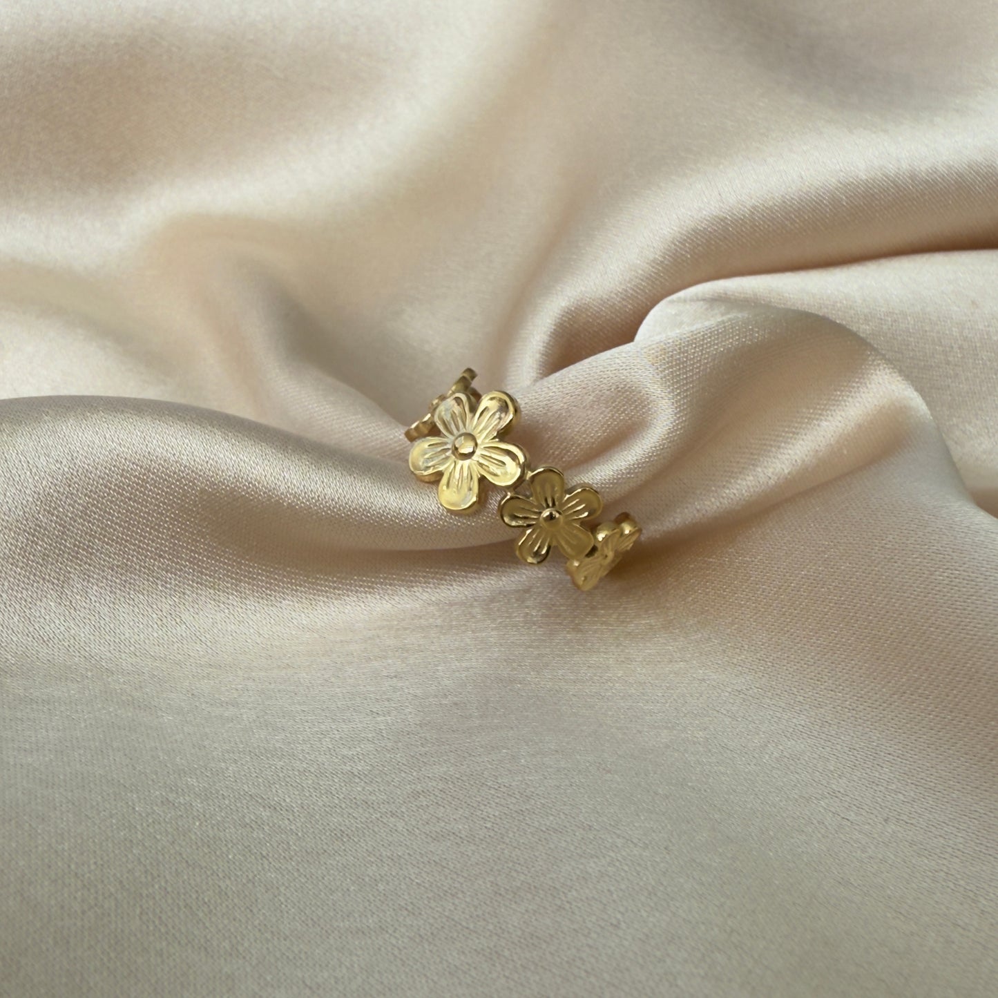 Laila Gold Ring