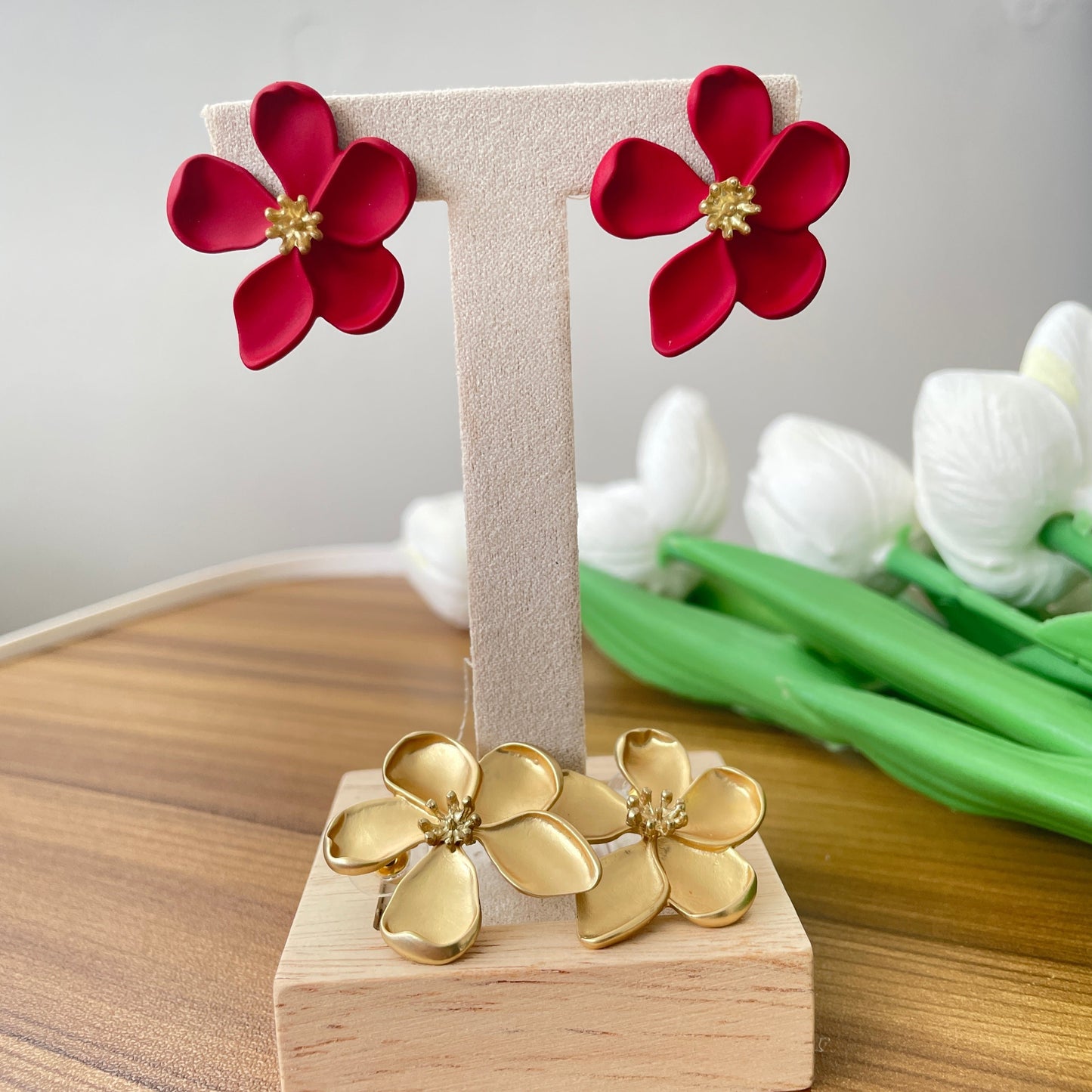Laila Flower Earrings