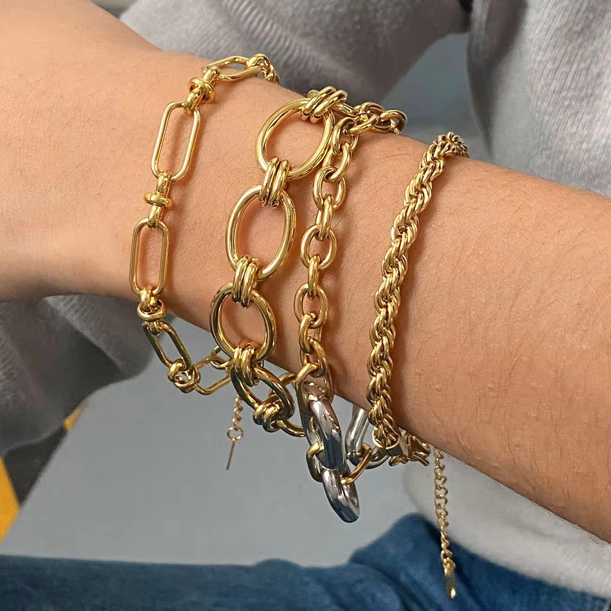 Pretty Bow Bracelet
