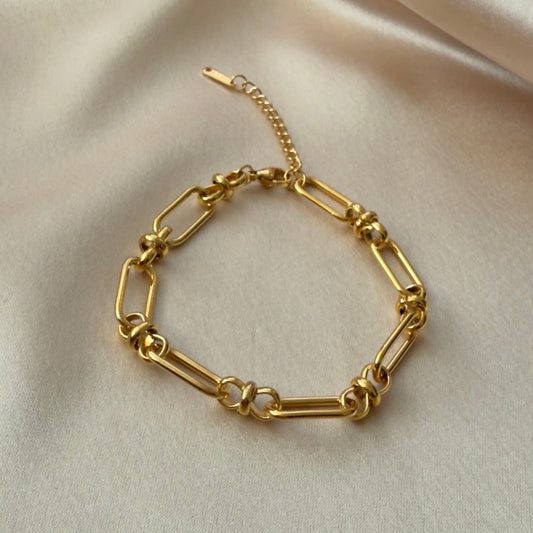 Pretty Bow Bracelet